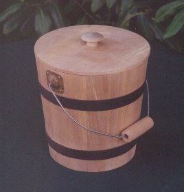 maple pail with lid